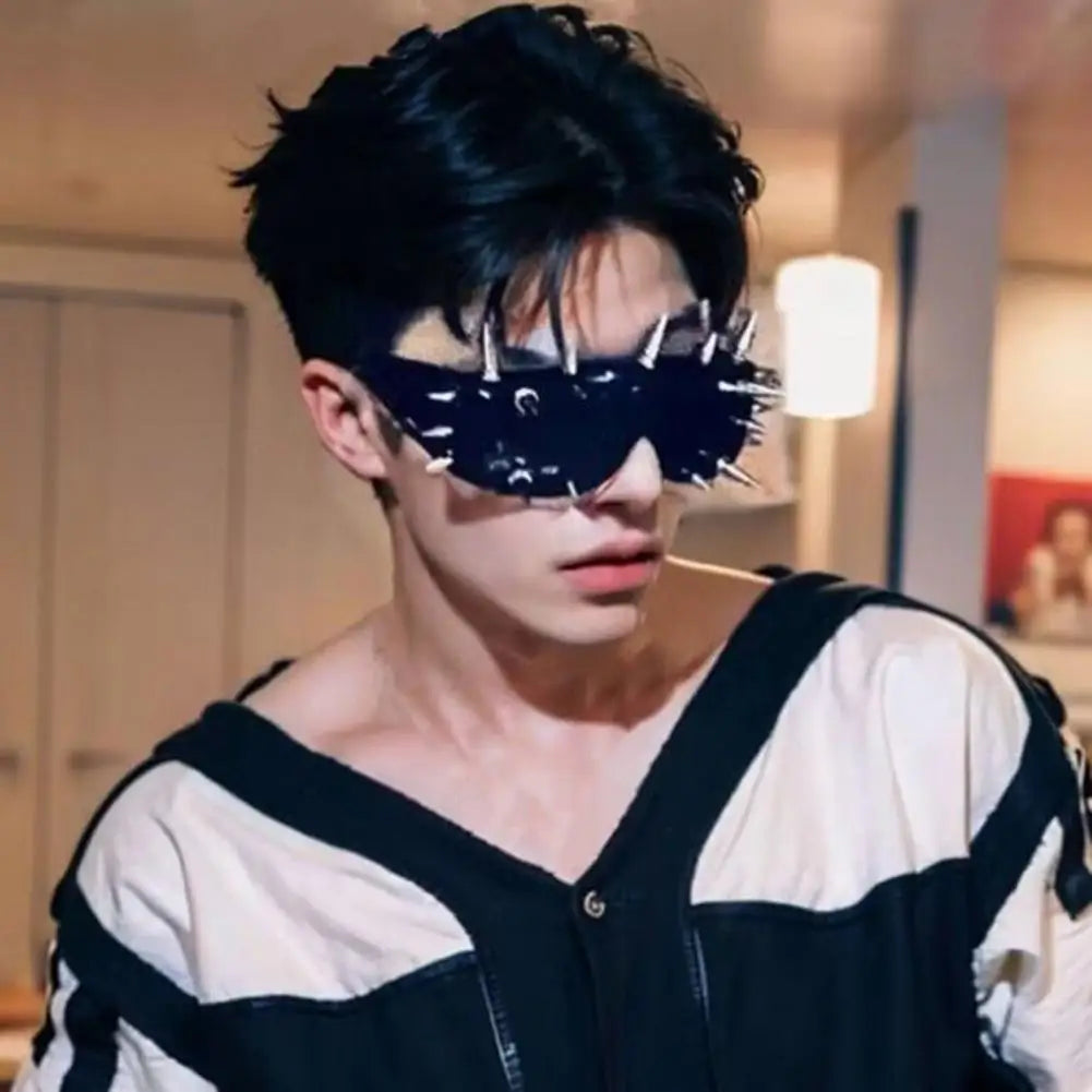 Unisex Eyewear Metal Rivet Party Sunglasses Lightweight Design Cosplay Sun Glasses Shade Eyewear For Men Солнцезащитные Очки