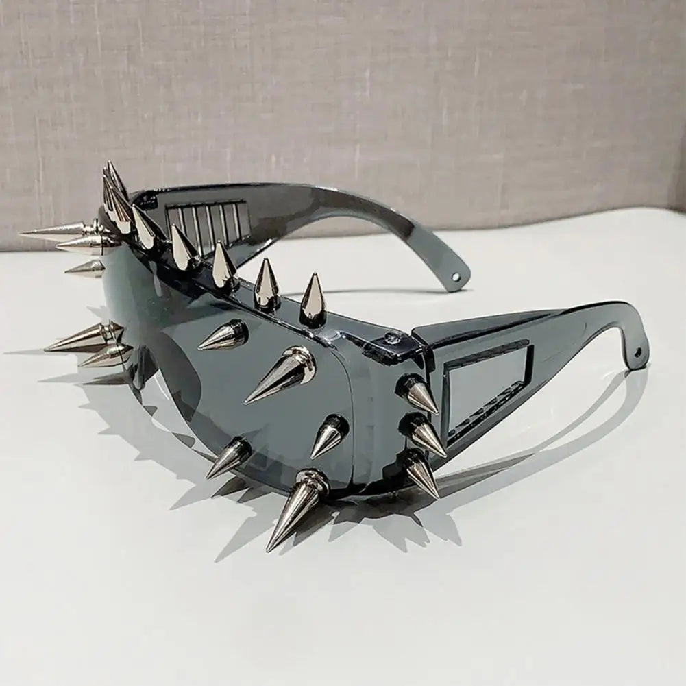 Unisex Eyewear Metal Rivet Party Sunglasses Lightweight Design Cosplay Sun Glasses Shade Eyewear For Men Солнцезащитные Очки