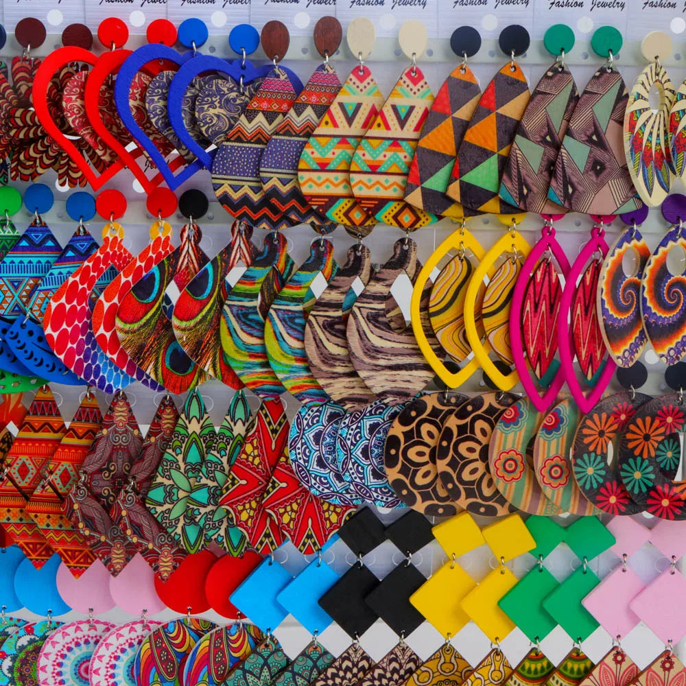 10Pairs/Lot Vintage Fashion Color Printed Wooden Chic Pendant Earrings With Random Styles For Daily Gift Giving Party