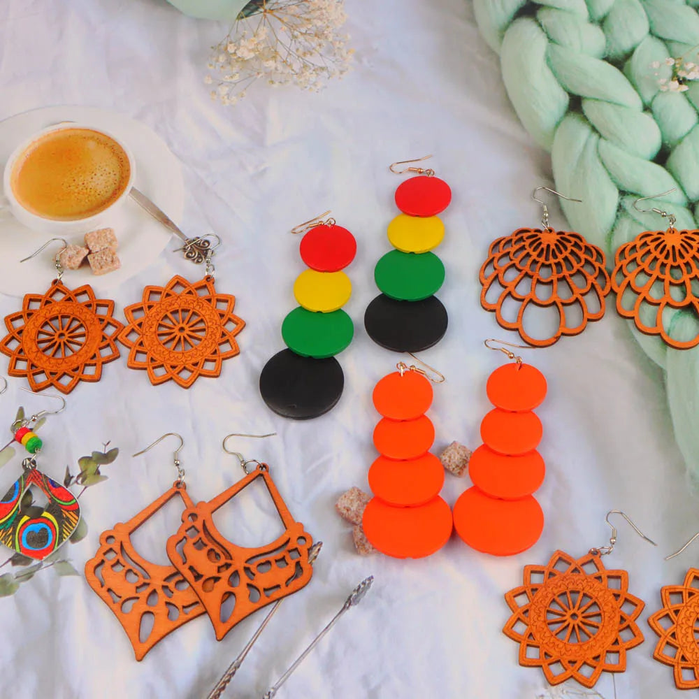 10Pairs/Lot Vintage Fashion Color Printed Wooden Chic Pendant Earrings With Random Styles For Daily Gift Giving Party