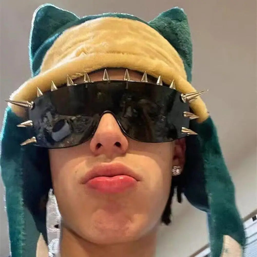 Unisex Eyewear Metal Rivet Party Sunglasses Lightweight Design Cosplay Sun Glasses Shade Eyewear For Men Солнцезащитные Очки